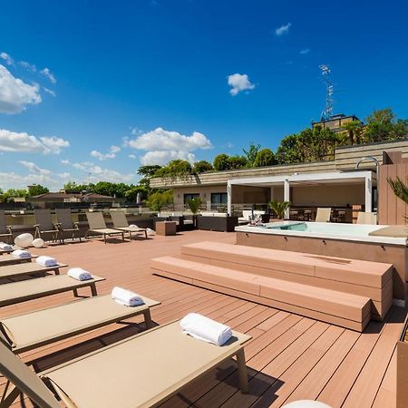 דסנזאנו דל גארדה Hotel Desenzano מראה חיצוני תמונה