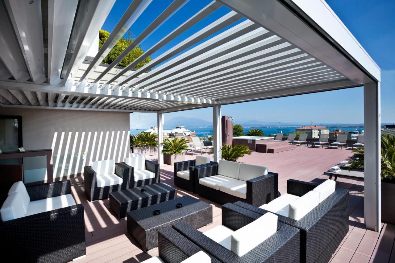 דסנזאנו דל גארדה Hotel Desenzano מראה חיצוני תמונה